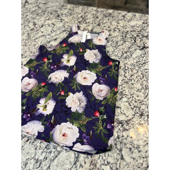 Oiselle women’s top size 4 racer back - Picture 2 of 10